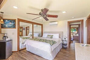 3 bedrooms, desk, iron/ironing board, travel crib