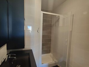 Hair dryer - T2 Apartment for 5 with Pool and Parking - Le Barcarès (Le Barcarès)