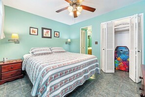 1 soverom, strykejern/-brett, reiseseng for barn og wi-fi (inkludert)