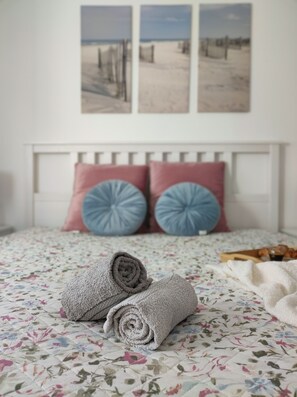 2 bedrooms, iron/ironing board, free WiFi, bed sheets - Coastal Dream, sea view apartment (Fuseta)