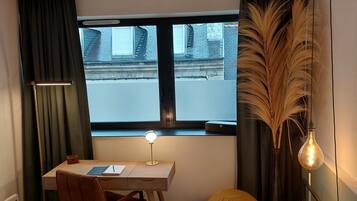 1 多间卧室、办公桌、熨斗/熨衣板、免费 WiFi