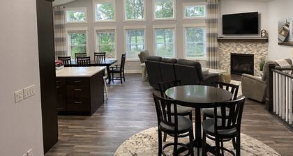 Custom built, private home on Castle Rock Lake -with boat slip