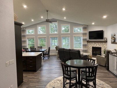 Custom built, private home on Castle Rock Lake -with boat slip