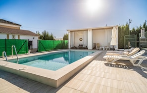 Pool - Cozy home in Puente Genil (Puente Genil)