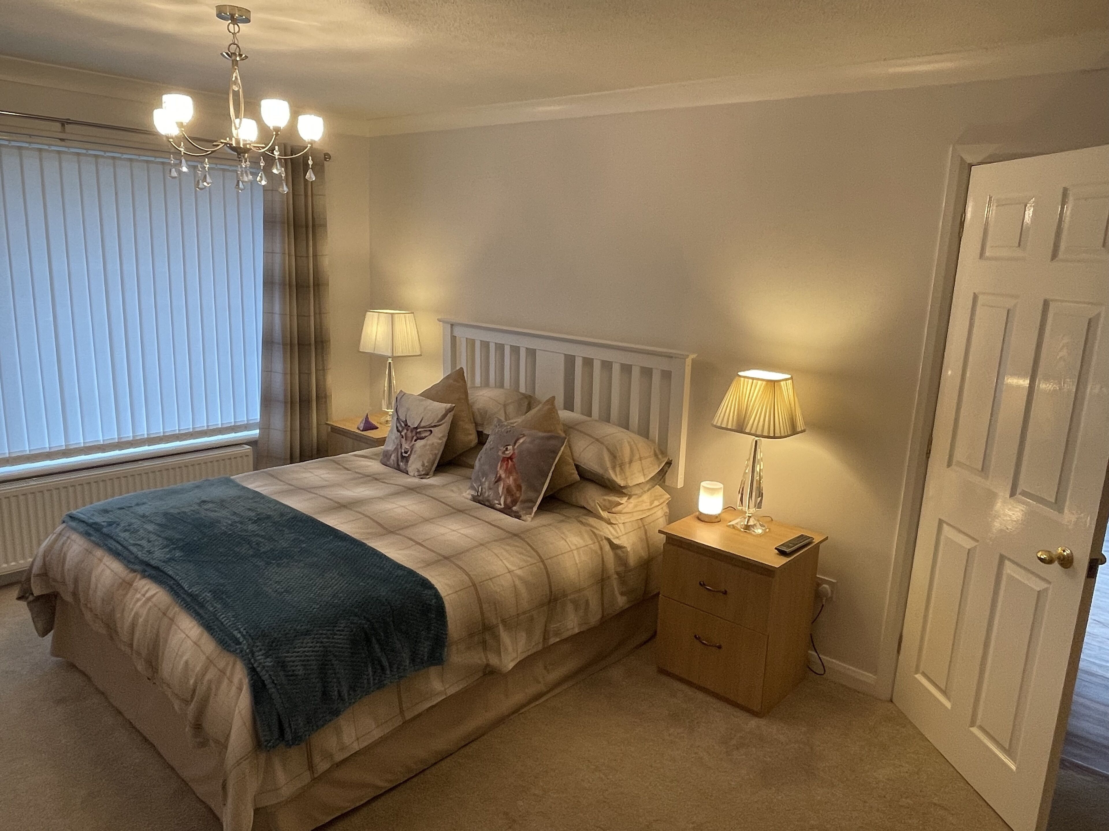 3 bedrooms, desk, iron/ironing board, travel cot