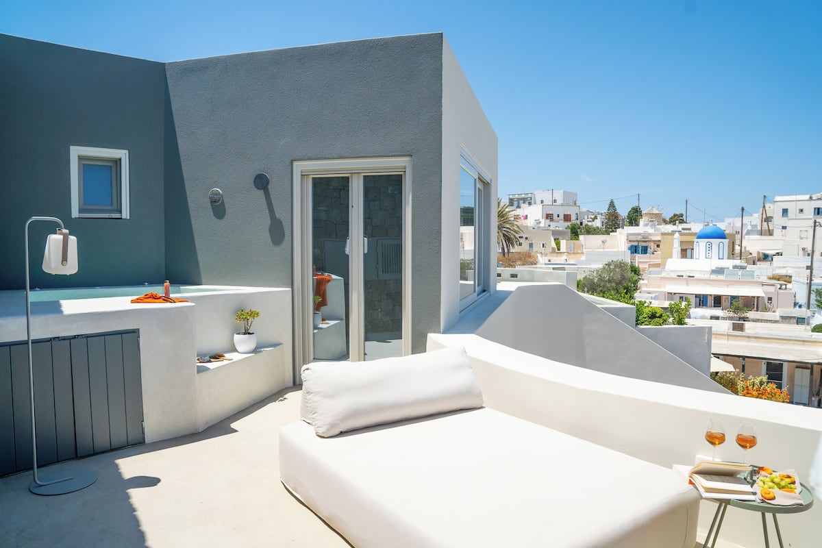 Deluxe Studio Suite | Terrace/patio