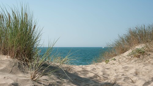 Sunset, La Maison Nakety, 3 mins from Château d'Oléron beach
