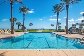 Beheizter Pool