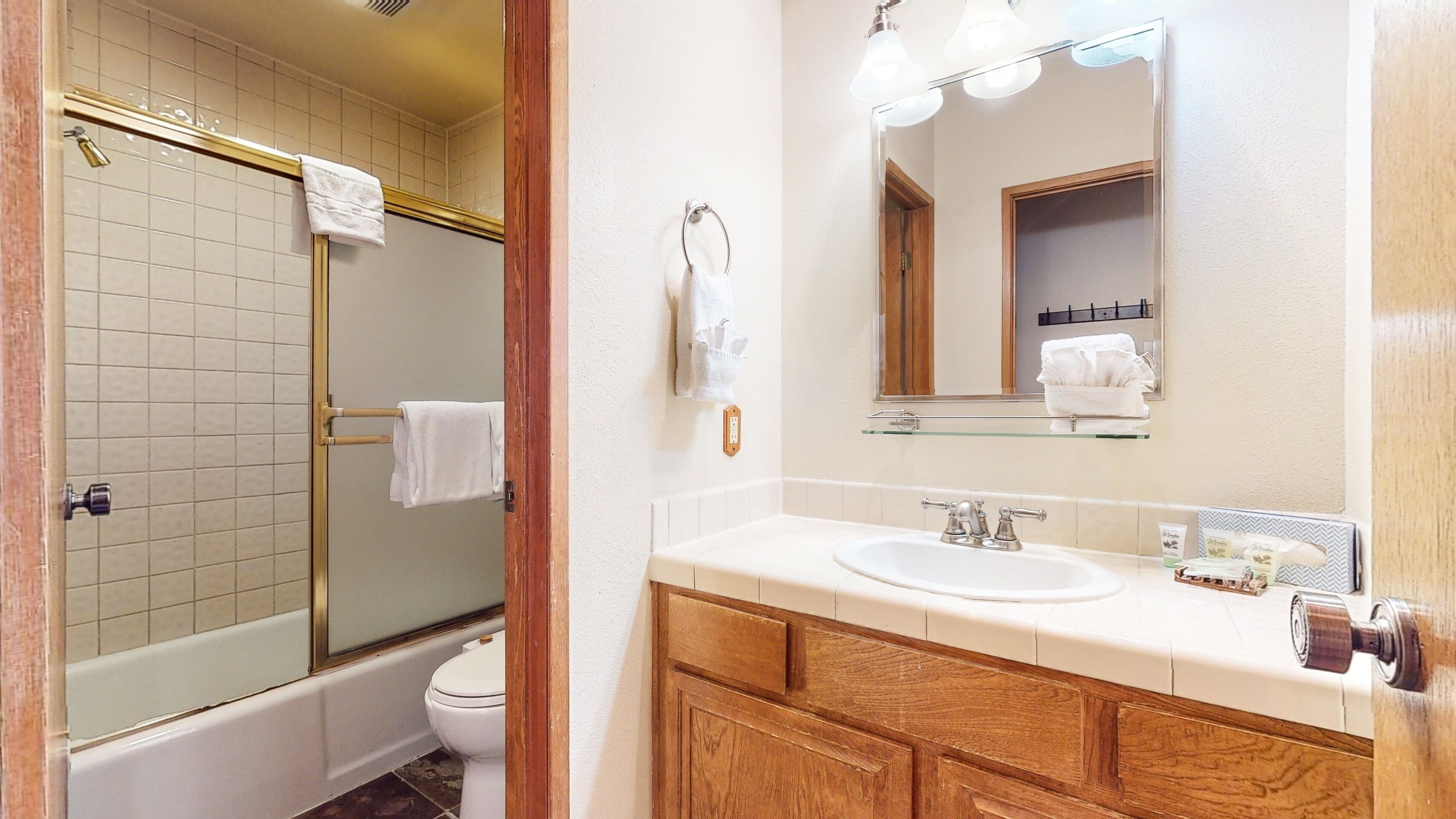 Val Disere 32 Pet-friendly, Walk To The Village, Private Washer Dryer, Spacious Floorplan by Redawning