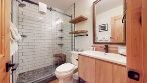 Apartment, 3 Schlafzimmer | Badezimmer