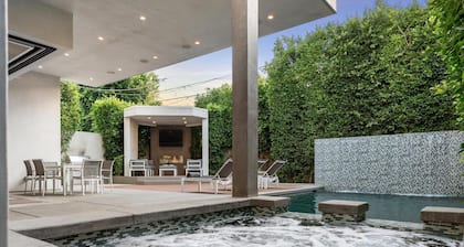 Orlando - Stunning Modern WeHo Estate w/ Pool & Cabana in Prime Los Angeles