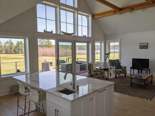 Meadow House at Powder Mill Pond - a nature lover's paradise