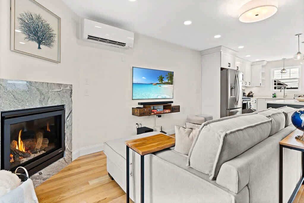 TV, fireplace, stereo, offices