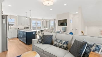 TV, fireplace, stereo, offices