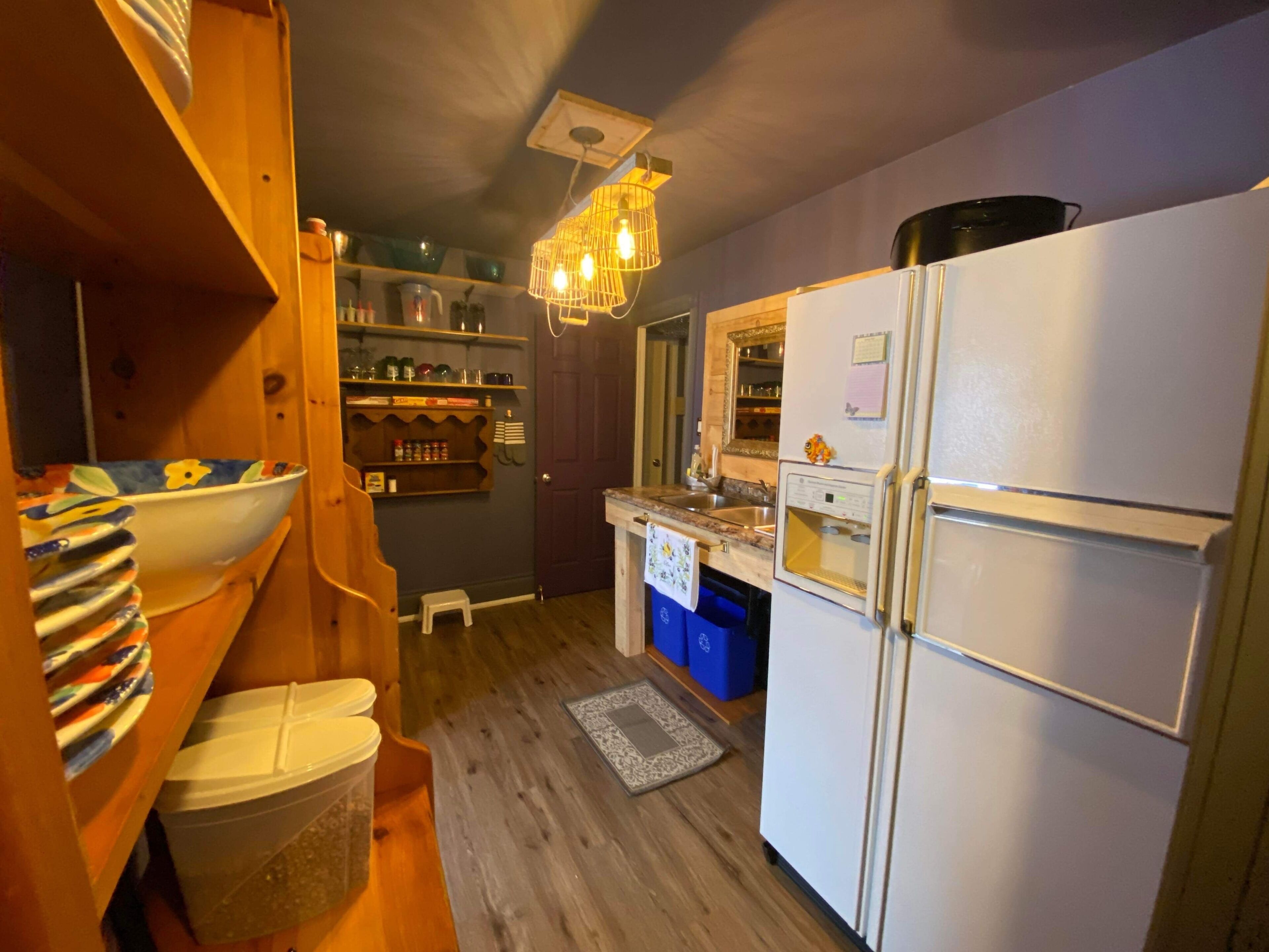 Queen Rose & King Tree suites @ The Candle House Getaway