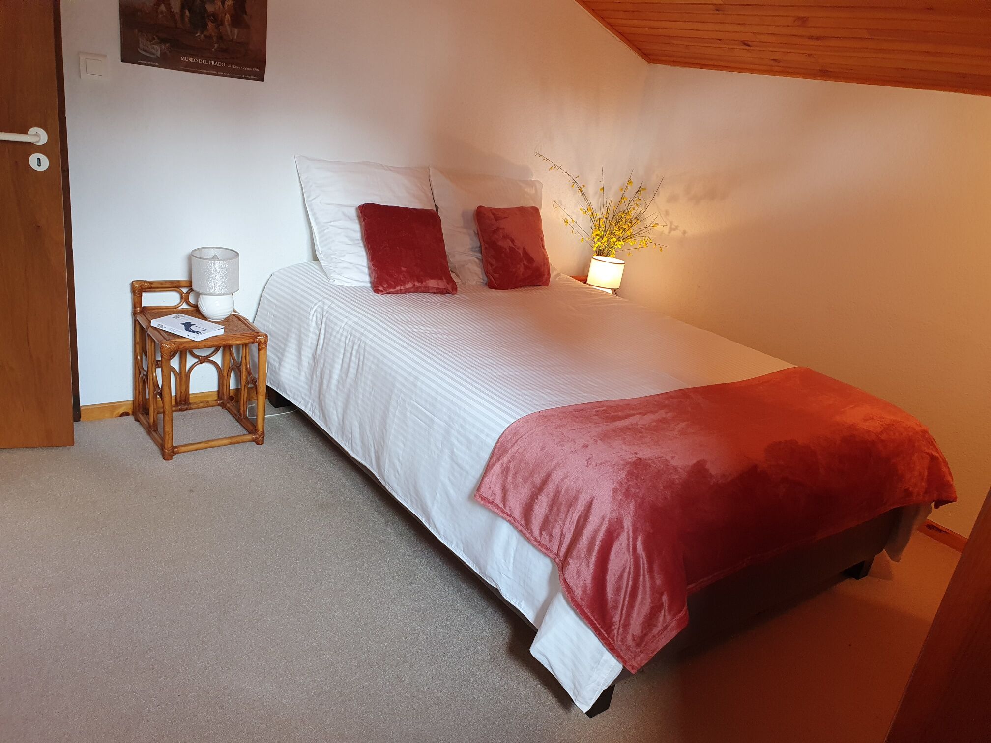 Quiet house-garden-terrace-300m from the golf course