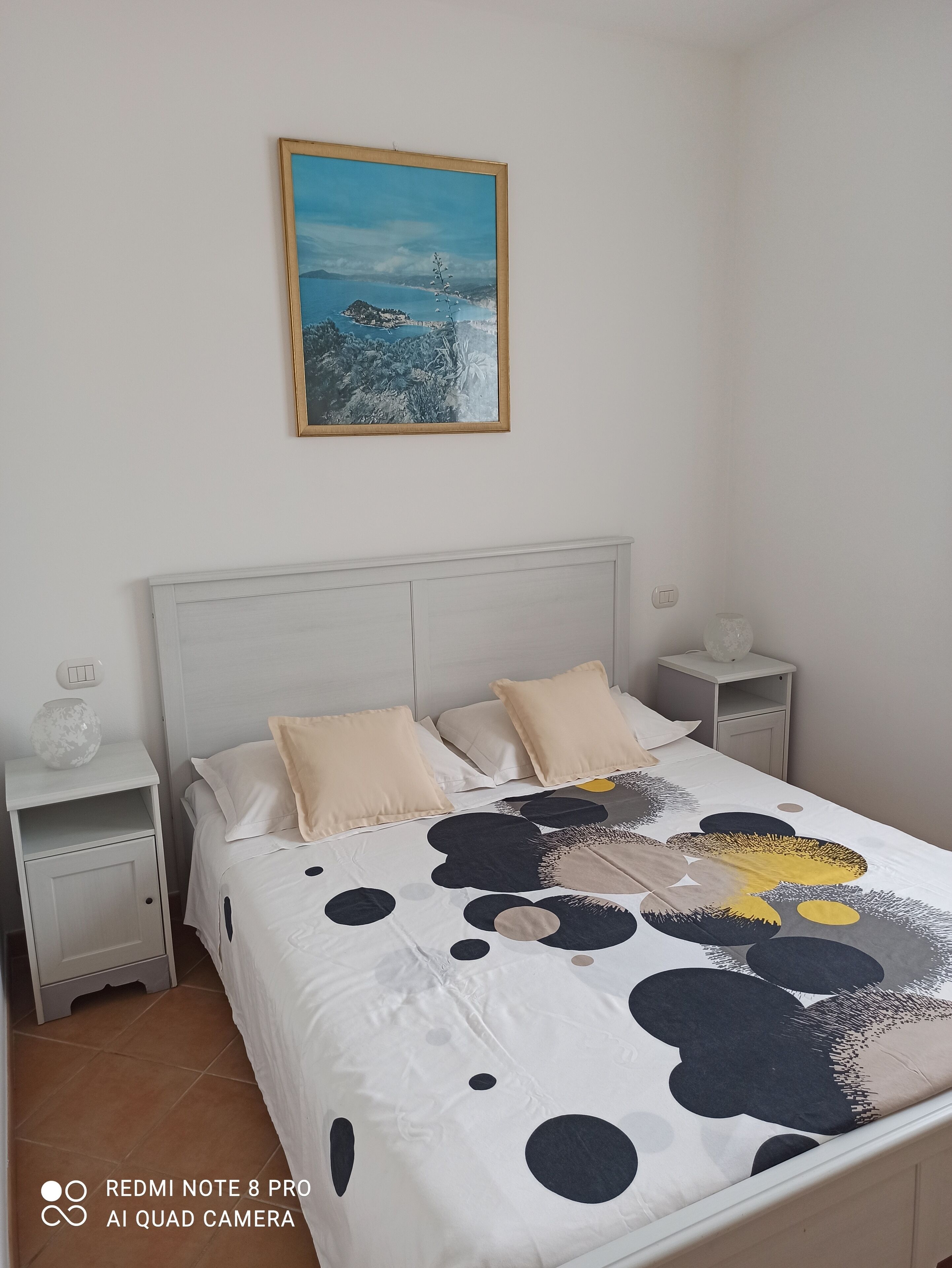 LE FIABE APARTMENT: surrounded by olive trees, panoramic view, external courtyard.