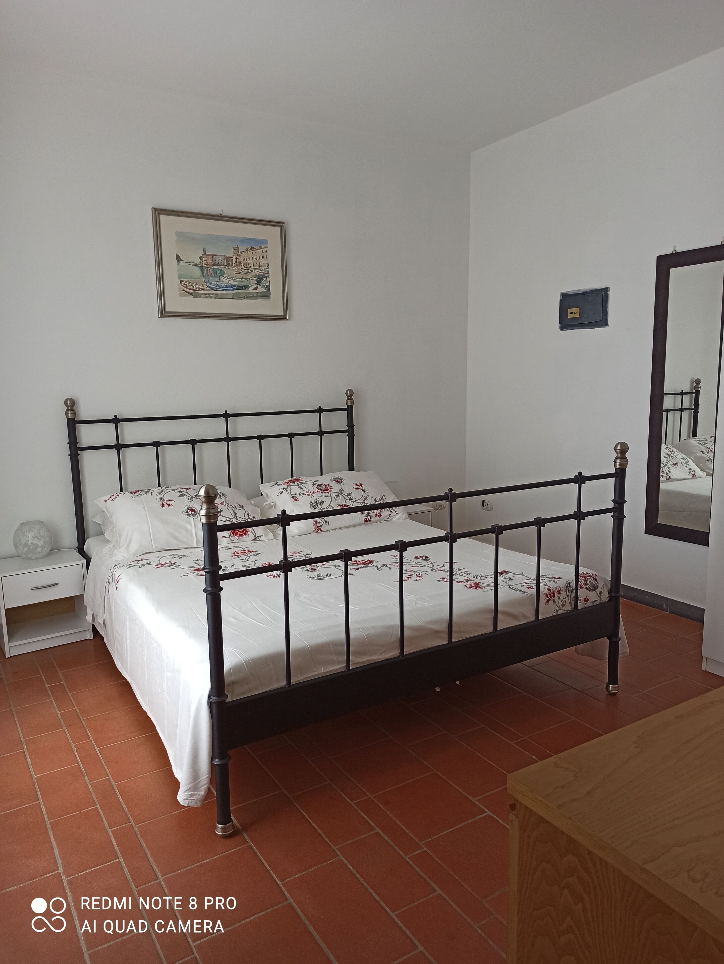 LE FIABE APARTMENT: surrounded by olive trees, panoramic view, external courtyard.