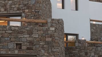 Fachada de la propiedad