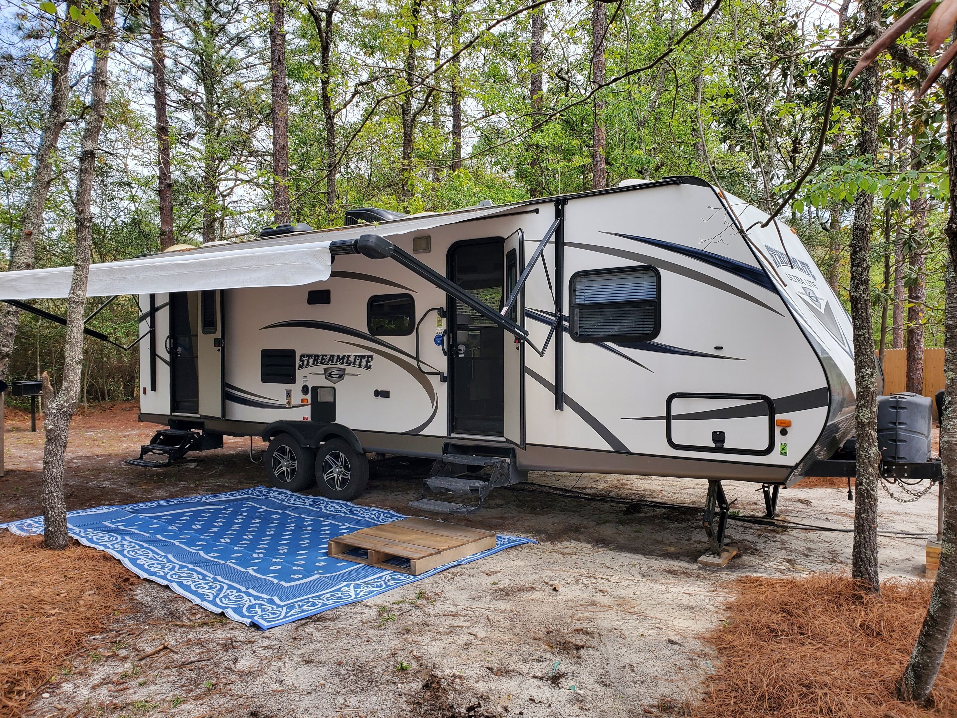 Eagle's Nest Camper with Campground Aura