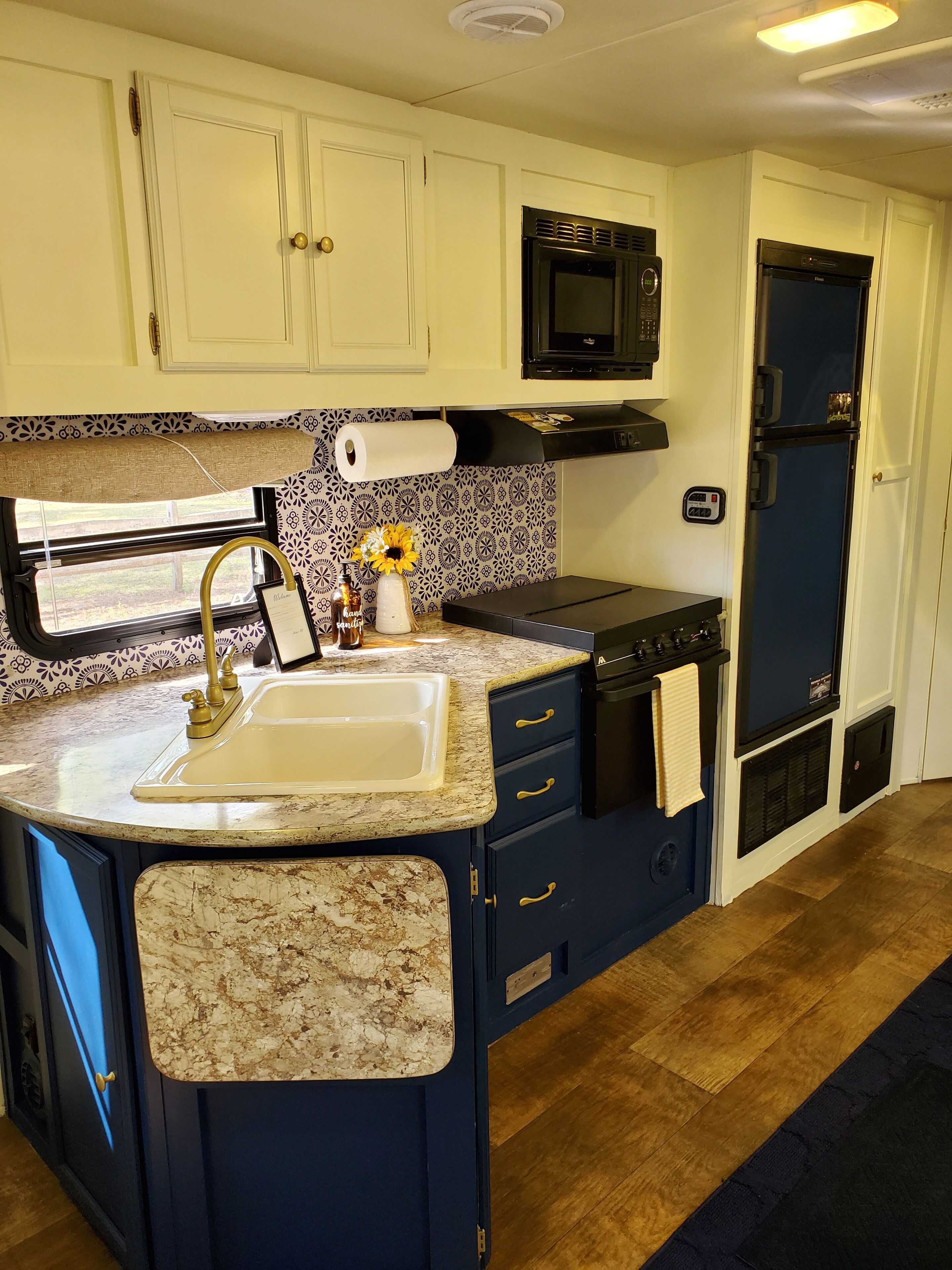 Eagle's Nest Camper with Campground Aura