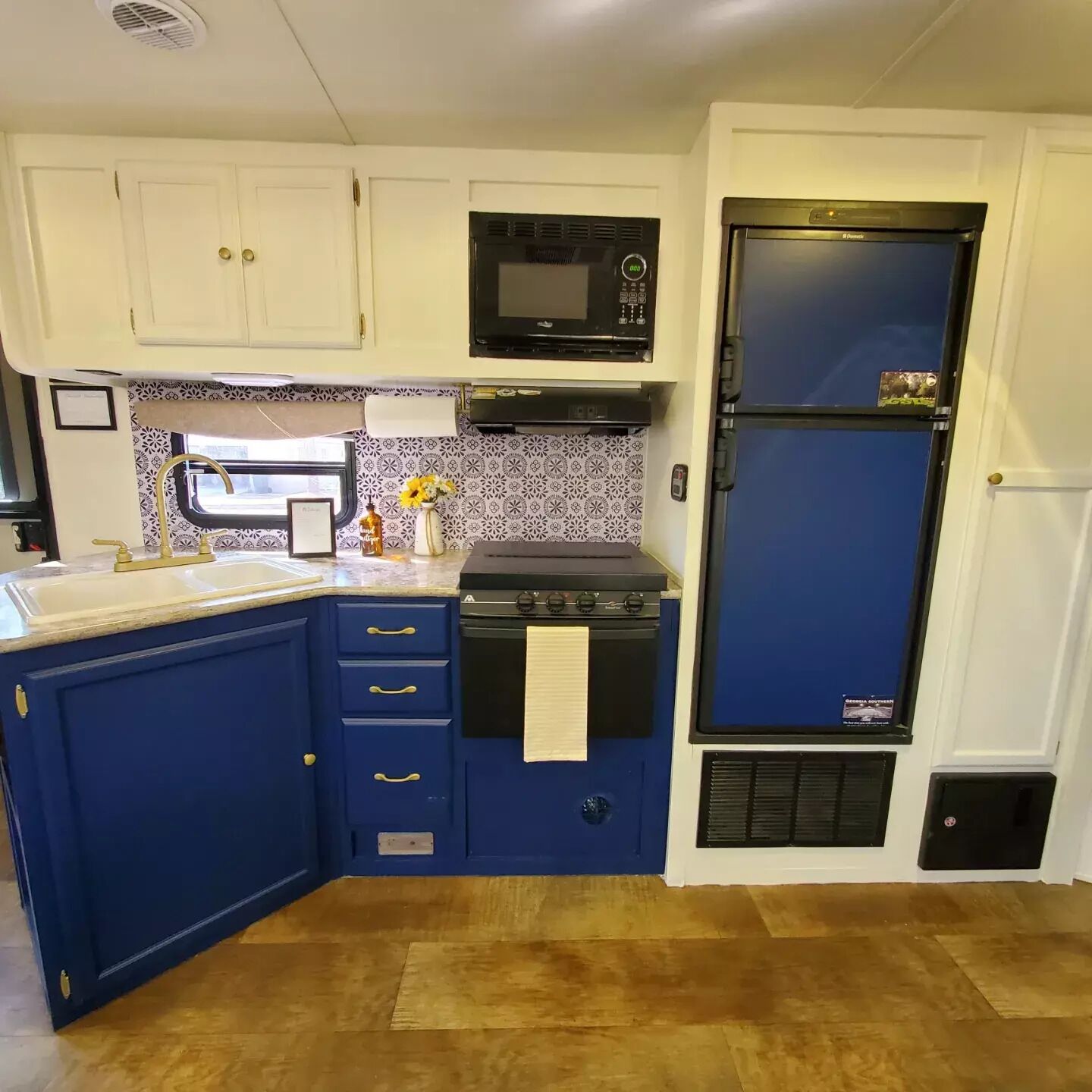 Eagle's Nest Camper with Campground Aura