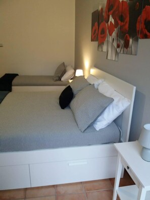 2 Schlafzimmer, Schreibtisch, Bügeleisen/Bügelbrett, kostenloses WLAN