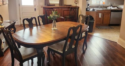 5 bed 2 Bath in Downtown Hermann, MO