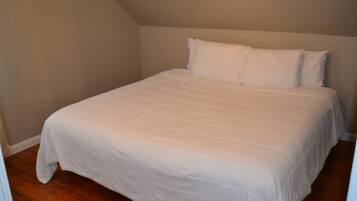 4 makuuhuonetta, ilmainen Wi-Fi, vuodevaatteet