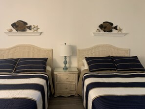 1 camera, ferro/asse da stiro, Wi-Fi