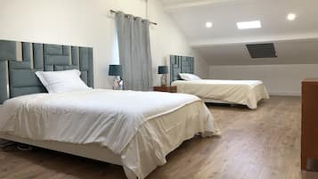 3 bedrooms, iron/ironing board, free WiFi, bed sheets