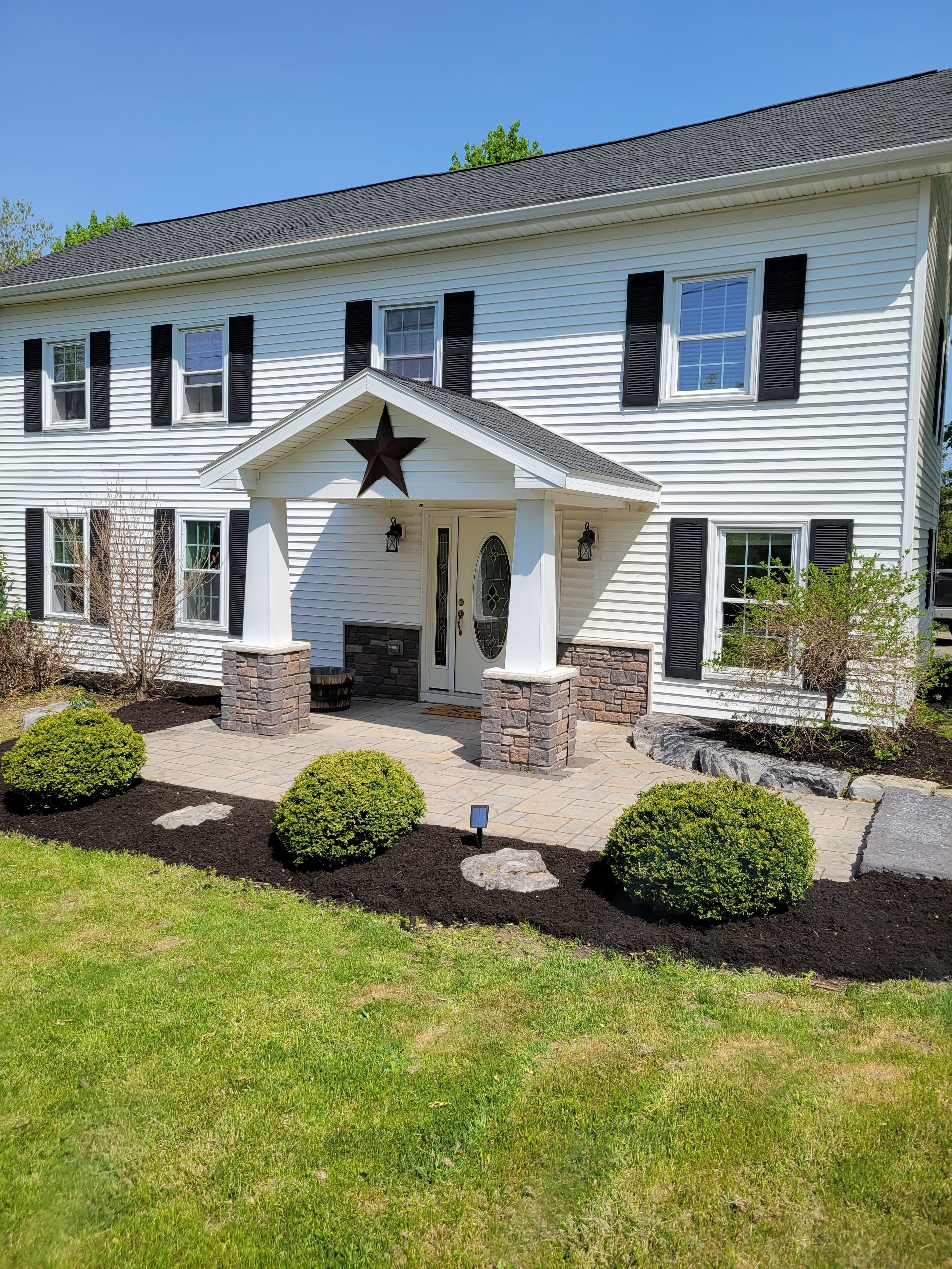 Remodeled Skaneateles 1800s Farmhouse