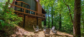 Family & Pet Friendly Mountain Cabin with Hot Tub, Game Room & Community Pools