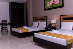 Egyptian cotton sheets, premium bedding, down comforters - Resort Hotel Marianza (Necoclí)