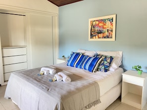 Deluxe-Doppelzimmer | Bügeleisen/Bügelbrett, kostenloses WLAN, Bettwäsche
