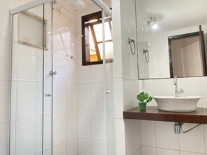 Chambre Triple Classique | Salle de bain