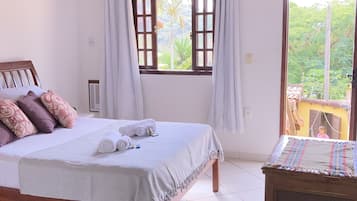 Chambre Double Confort | Fer et planche Ă repasser, Wi-Fi gratuit, draps fournis
