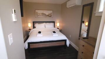 2 slaapkamers, een strijkplank/strijkijzer, gratis wifi, beddengoed