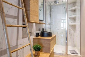 Hair dryer, towels - Totolulu Cannes Luxury Properties - The Loft (Cannes)