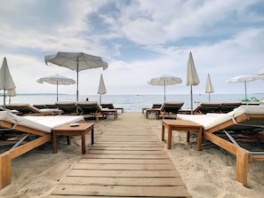 Beach - Totolulu Cannes Luxury Properties - The Loft (Cannes)