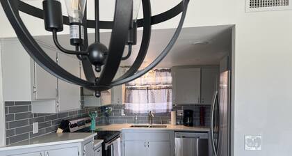 4 Bedroom River Home on Golf Course a block to water