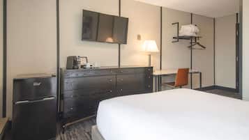 Rom, 1 queensize-seng (Coast) | Skrivebord, skrivebord for bærbar PC, blendingsgardiner og lydisolert