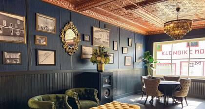 Midnight Sun, a Coast Hotel