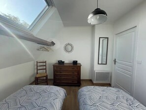 6 chambres, fer et planche à repasser, Wi-Fi, literie fournie