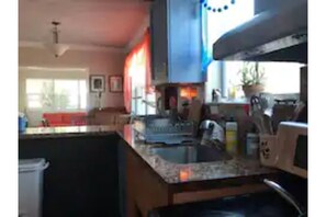 Private kitchen - Charming home in Little Havana (Miami)