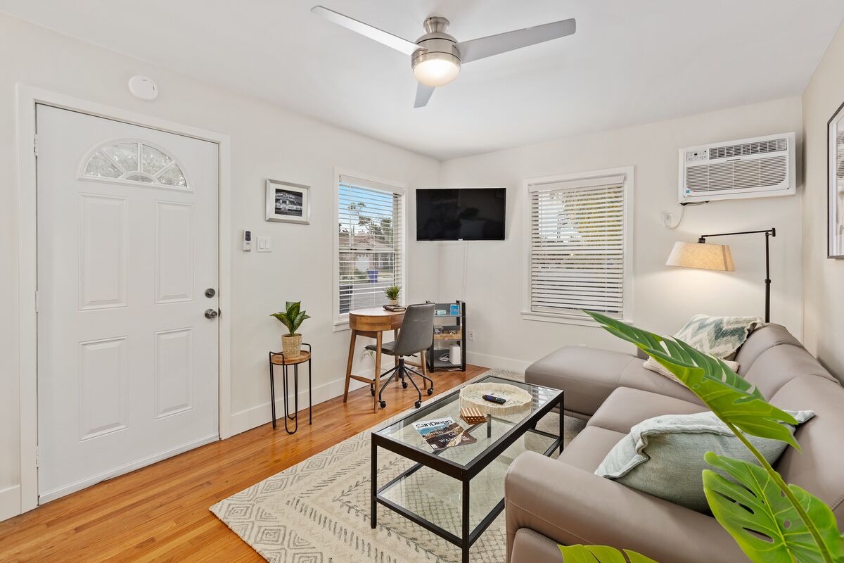 Cozy, Newly Remodeled Cottage in Normal Heights