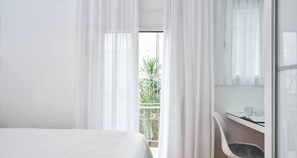 Elite Living 2bd Apt next to Hilton-Ilisia Park