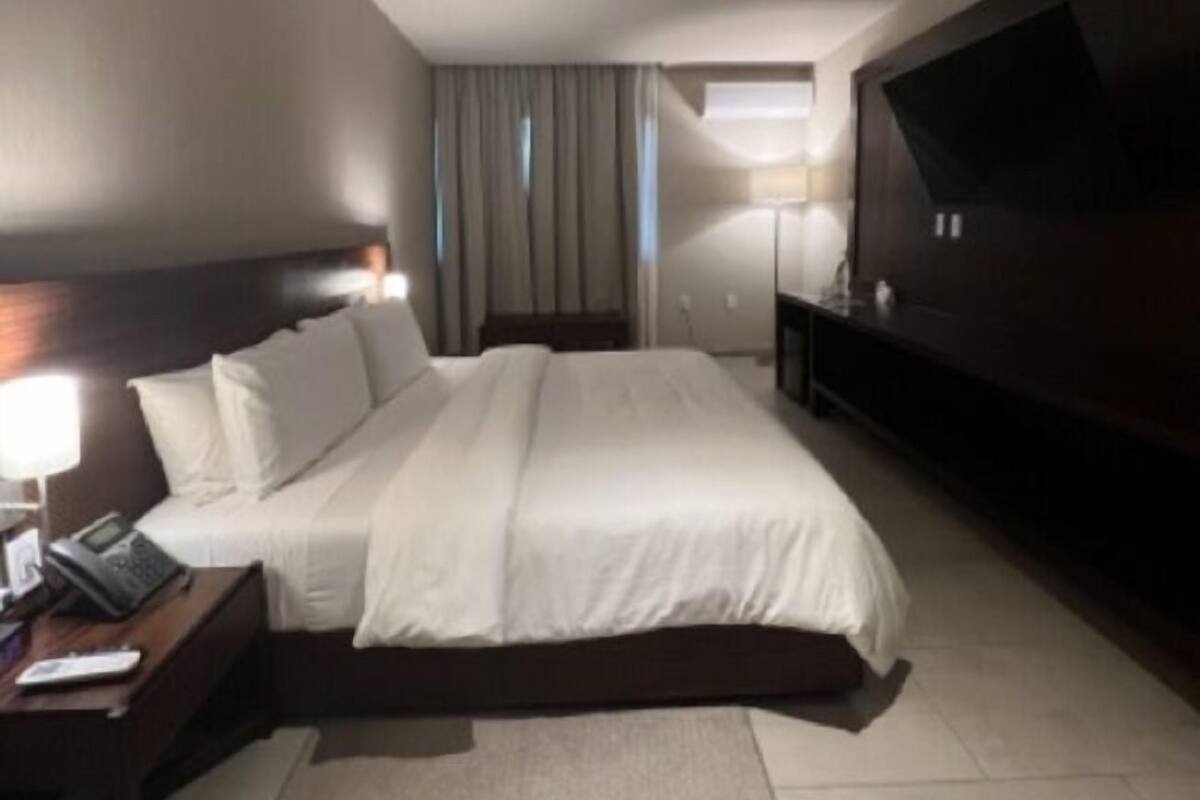 Blackout curtains, free WiFi, bed sheets
