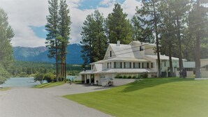 Unclassified image, 2 of 15, button - Wasa Lake Guest House (Wasa)