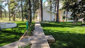 Unclassified image, 5 of 15, button - Wasa Lake Guest House (Wasa)